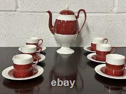 Beautiful Vintage Wedgwood Ruby Coffee Pot And Coffee Cup Set