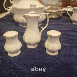Immaculate Vintage Chodziez Polish Porcelain Dinner & Tea Service. 49 Pieces