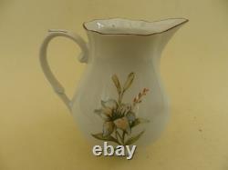 Kahla Porcelain Vintage Floral 21 Piece Coffee Set. Excellent