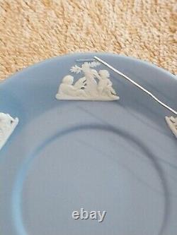 Lot of 7 Vtg Wedgwood Jasperware Neoclassical Demitasse Coffee Cup & Saucer Blue