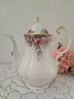 Queen Anne Summer Rose Fine Bone China England Tea/Coffee Set vintage Porcelain