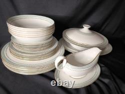 Rare Vintage Royal Doulton Berkshire Dinner Set For 6