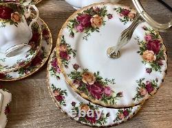 Royal Albert'Old Country Roses' Tea Set for 6 People