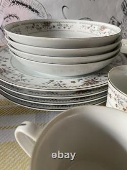Set Of 20 Fine China Vintage Claremont Japan Saucers Cups Plates