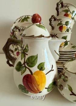 Villeroy & Boch Ma Pomme Vintage 21 Piece Coffee Set Made in Germany