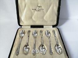 Vintage Cased Set of 6 Solid Silver Tea / Coffee Spoons Walker & Hall, 1928