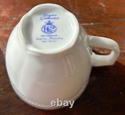 Vintage Graf Von Henneberg Regina Katherina 30 Piece Tea/Coffee Set