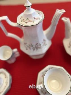 Vintage Johnson Brothers English tea & coffee set. (1980-90)