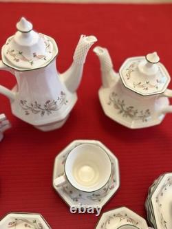 Vintage Johnson Brothers English tea & coffee set. (1980-90)