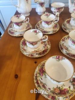 Vintage Royal Albert Old Country Roses Tea And Coffee Set (Absolutely Lovely)