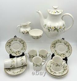 Vintage Royal Doulton Clairmont TC 1033 Espresso Coffee Set of 15 Plus Lid