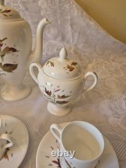 Vintage Wedgwood Wakefield Bone China 15-Piece Coffee Set, Made in England