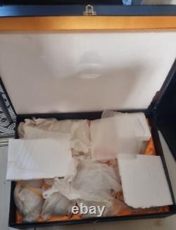 Vintage design Tea/Coffee set with teapot in white and gold color