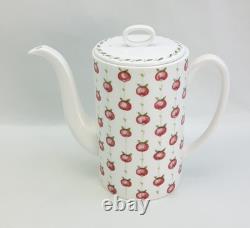 Wedgwood Susie Cooper Apple Gay 15 Piece Coffee / Espresso Set Vintage 1960s