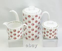 Wedgwood Susie Cooper Apple Gay 15 Piece Coffee / Espresso Set Vintage 1960s