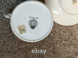 Coffret de tasses à café et soucoupes Royal Worcester en condition inutilisée vintage