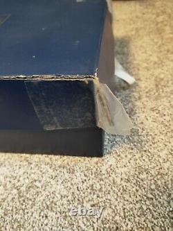 Coffret de tasses à café et soucoupes Royal Worcester en condition inutilisée vintage