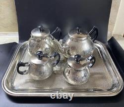 ENSEMBLE DE THÉ/CAFÉ VINTAGE AVEC PLATEAU ET 4 PIÈCES DE THÉ/CAFÉ, POT À LAIT, SUCRIER URSS