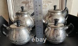 ENSEMBLE DE THÉ/CAFÉ VINTAGE AVEC PLATEAU ET 4 PIÈCES DE THÉ/CAFÉ, POT À LAIT, SUCRIER URSS