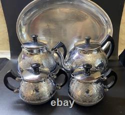 ENSEMBLE DE THÉ/CAFÉ VINTAGE DE 5 PIÈCES: THÉIÈRE, CAFETIÈRE, POT À LAIT, SUCRIER ET PLATEAU URSS