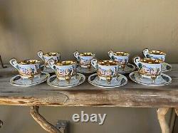 Ensemble De Huit Tasses Et Soucoupes Vintage R. Capodimonte. Intérieur En Or