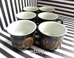 Ensemble à café Denby Arabesque, vintage des années 1970. Une cafetière avec six tasses et sous-tasses.
