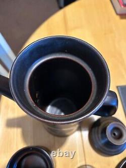 Ensemble à café en grès Arabesque Denby vintage des années 1970, 6 tasses et sous-tasses, cafetière.