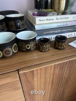 Ensemble à café en grès brun Arabesque Vintage Denby des années 1970 pour le dîner, le thé et le café