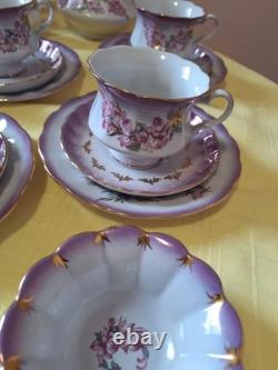 Ensemble à café vintage russe ukrainien ? Beau design lilas violet