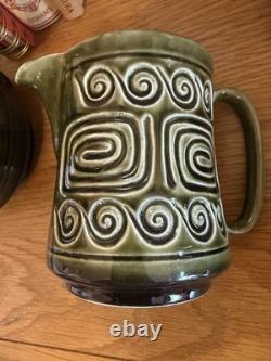 Ensemble café/thé vintage Sylvac émaillé vert avec pot à lait et 4 tasses et soucoupes VGC