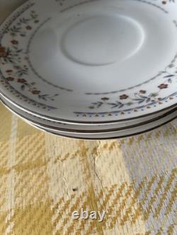 Ensemble de 20 soucoupes, tasses et assiettes en porcelaine fine vintage Claremont Japon