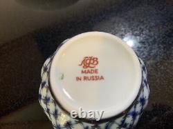 Ensemble de 4 tasses à café et soucoupes en porcelaine russe Lomonosov (LFZ) vintage en forme de tulipe