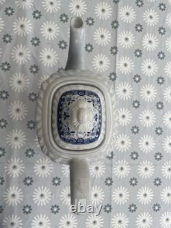 Ensemble de café Adams BLUE BUTTERFLY en grès anglais (Groupe Wedgwood)