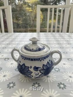 Ensemble de café Adams BLUE BUTTERFLY en grès anglais (Groupe Wedgwood)