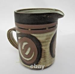 Ensemble de café Briglin vintage, poterie de studio rétro des années 1970, 16 pièces, design enroulé Ensemble de café Briglin vintage, poterie de studio rétro des années 1970, 16 pièces, design enroulé