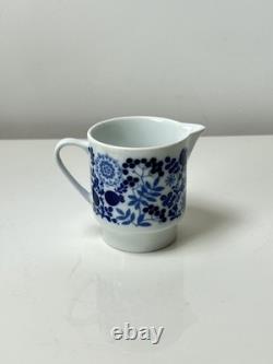 Ensemble de café Melitta vintage en porcelaine blanche et bleue avec fleurs des années 1970