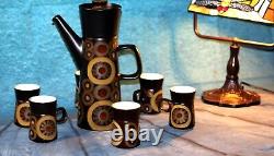 Ensemble de café en grès Arabesque Denby vintage des années 1970, comprenant 6 tasses, soucoupes et cafetière.
