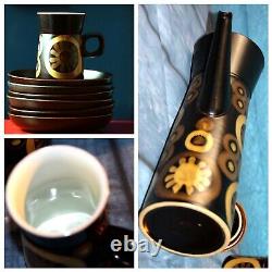 Ensemble de café en grès Arabesque Denby vintage des années 1970, comprenant 6 tasses, soucoupes et cafetière.
