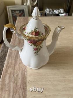 Ensemble de café en porcelaine osseuse de 15 pièces Royal Albert Vintage Old Country Roses