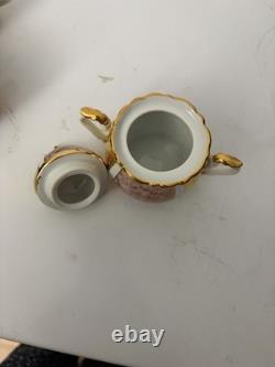 Ensemble de café en porcelaine vintage Wawel fabriqué en Pologne, service à café pour 6 personnes avec théière, sucre, tasses et soucoupes.