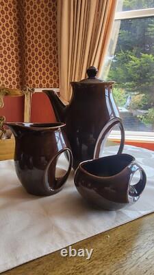 Ensemble de café en six pièces Vintage HOLKHAM en poterie Yeux de hibou des années 1960 Chocolat brun