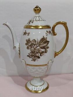 Ensemble de café sur piédestal vintage Pirkenhammer tchèque, embossé. Absolument magnifique.