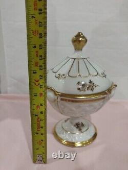 Ensemble de café sur piédestal vintage Pirkenhammer tchèque, embossé. Absolument magnifique.