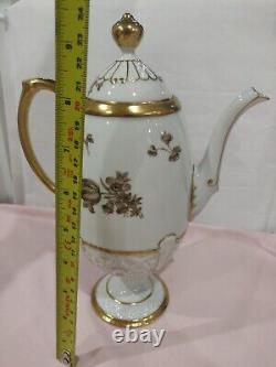 Ensemble de café sur piédestal vintage Pirkenhammer tchèque, embossé. Absolument magnifique.