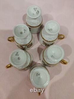 Ensemble de café sur piédestal vintage Pirkenhammer tchèque, embossé. Absolument magnifique.