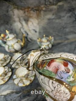 Ensemble de café vintage Capodimonte de 15 pièces fabriqué en Italie avec des accents dorés