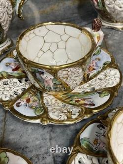 Ensemble de café vintage Capodimonte de 15 pièces fabriqué en Italie avec des accents dorés