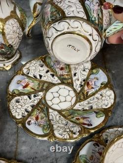 Ensemble de café vintage Capodimonte de 15 pièces fabriqué en Italie avec des accents dorés