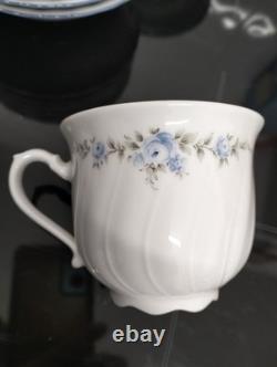 Ensemble de café vintage REGINA 19 pièces Allemagne motif floral délicat Exc