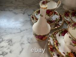Ensemble de café vintage Royal Albert Old Country Roses 25 pièces en excellent état